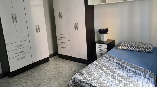 Quarto mobiliado do pensionato